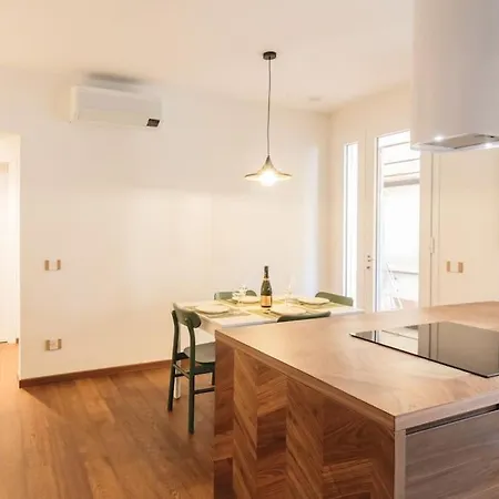 Amazhome - Casa Di Design Nel Cuore Di リミニ