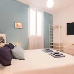 Amazhome - Casa Di Design Nel Cuore Di Apartament *