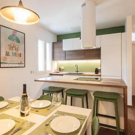 Amazhome - Casa Di Design Nel Cuore Di Lägenhet Rimini