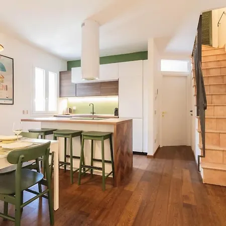 Amazhome - Casa Di Design Nel Cuore Di * ريميني