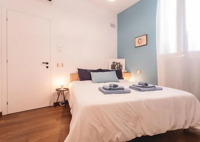 Amazhome - Casa Di Design Nel Cuore Di شقة