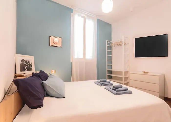 Amazhome - Casa Di Design Nel Cuore Di شقة *